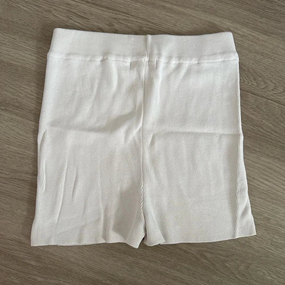 Meshki Cream Ribbed Knit Shorts - Picture 3 of 3